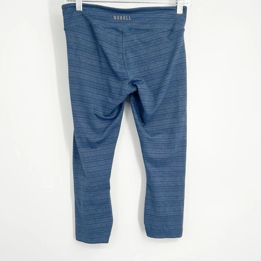 NOBULL Blue Space Dyed Capri Leggings size Medium - Picture 2 of 8